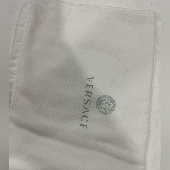 VERSACE
Medusa Buckle Reversible Barocco Belt - Picture 2 of 7